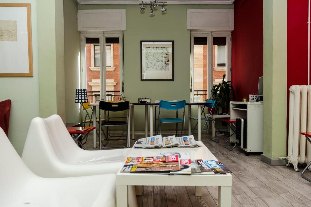 Pension Blanca B&B León Εξωτερικό φωτογραφία
