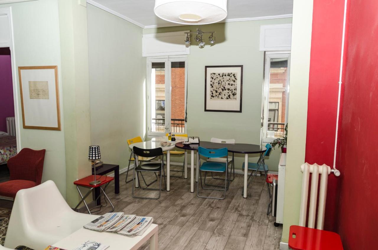 Pension Blanca B&B León Εξωτερικό φωτογραφία