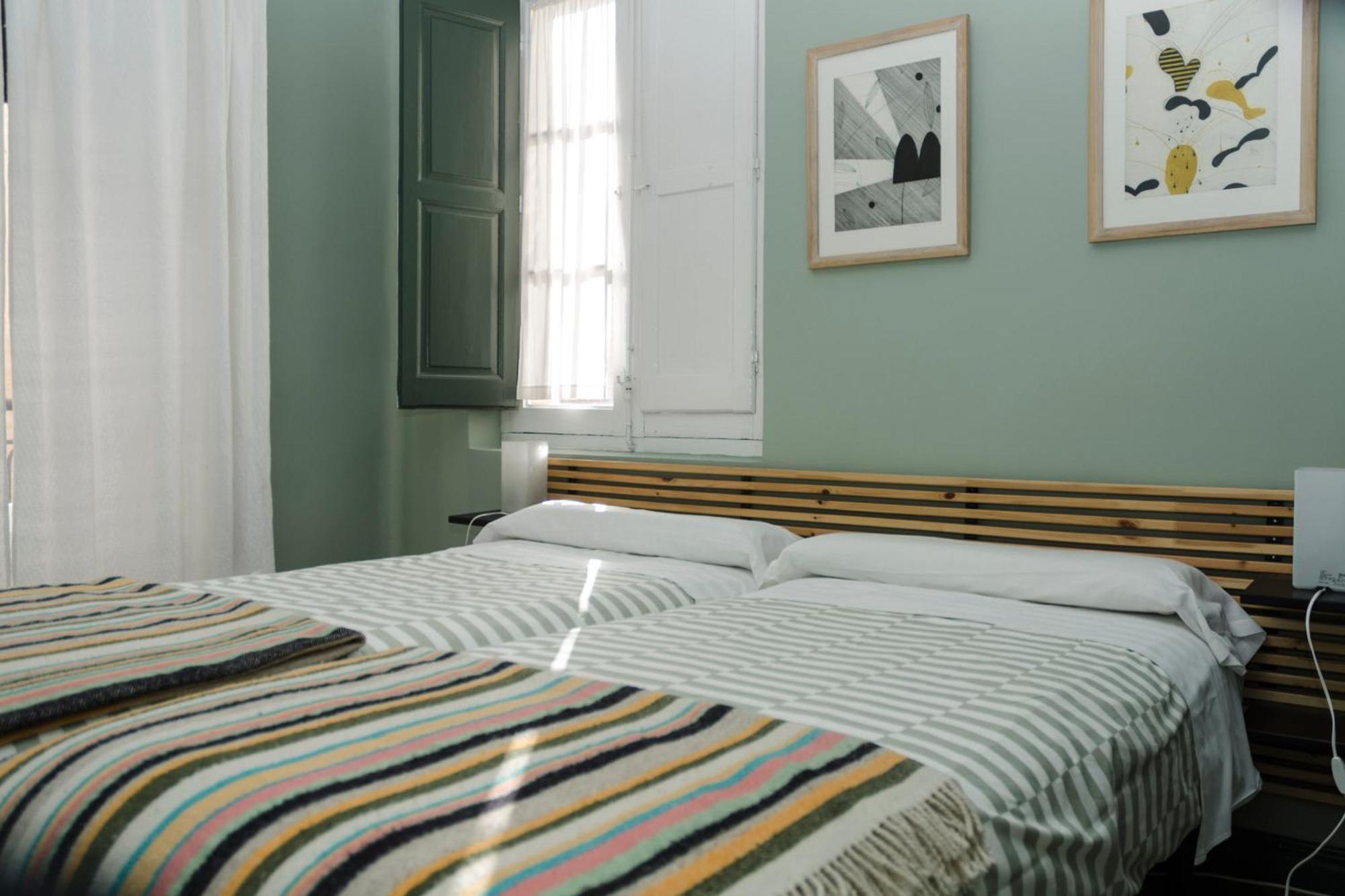 Pension Blanca B&B León Εξωτερικό φωτογραφία